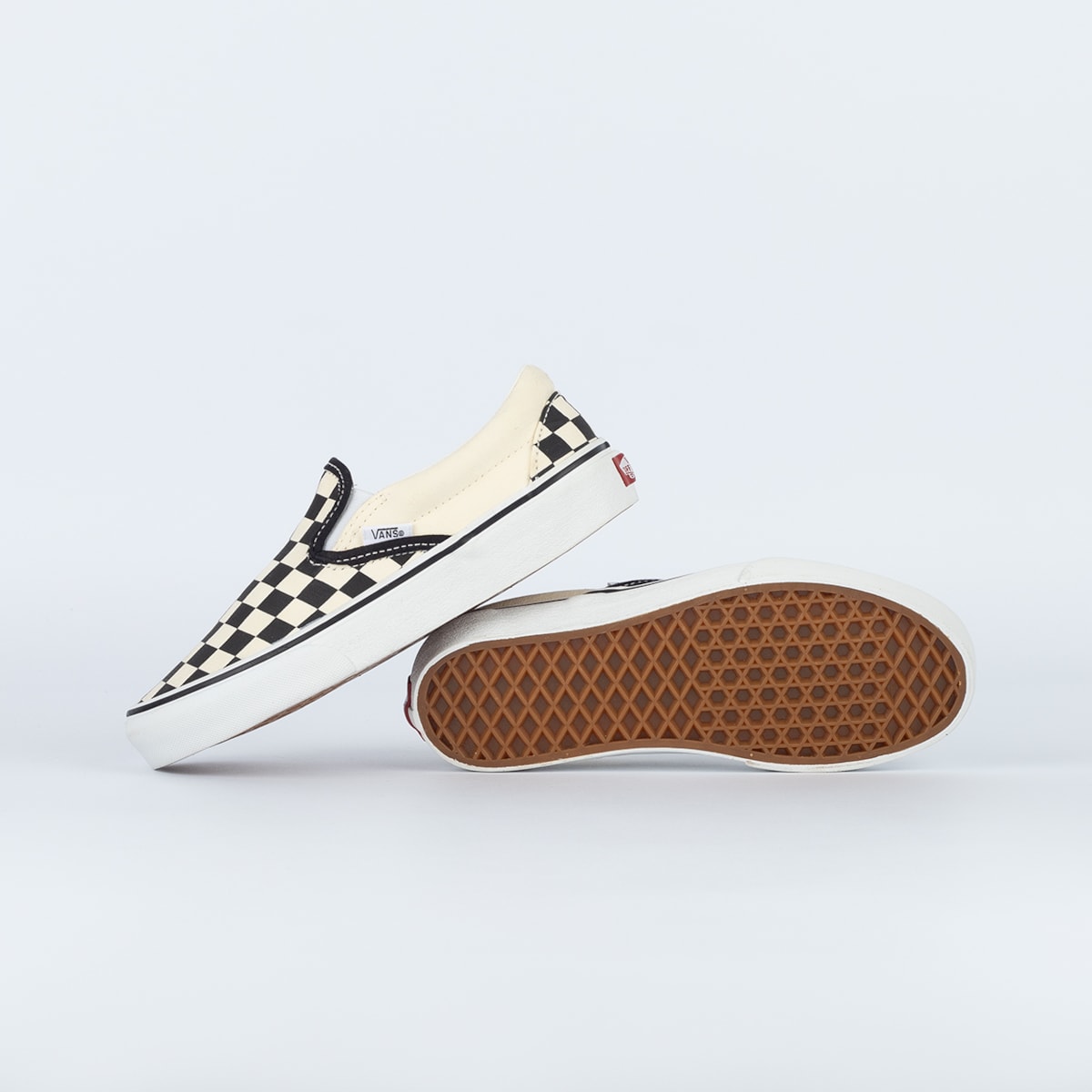 Tênis Vans Classic Slip On Black White Checkerboard VN000EYEBWW