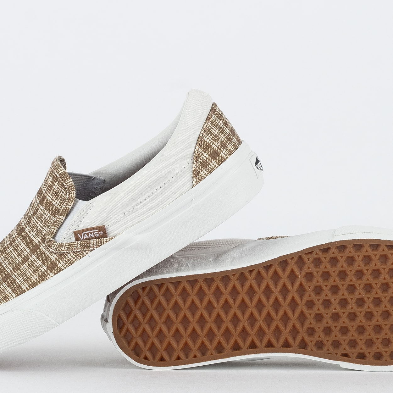 Tênis Vans Classic Slip-On Industrial Prep Brown Multi VN0A2Z41BF0