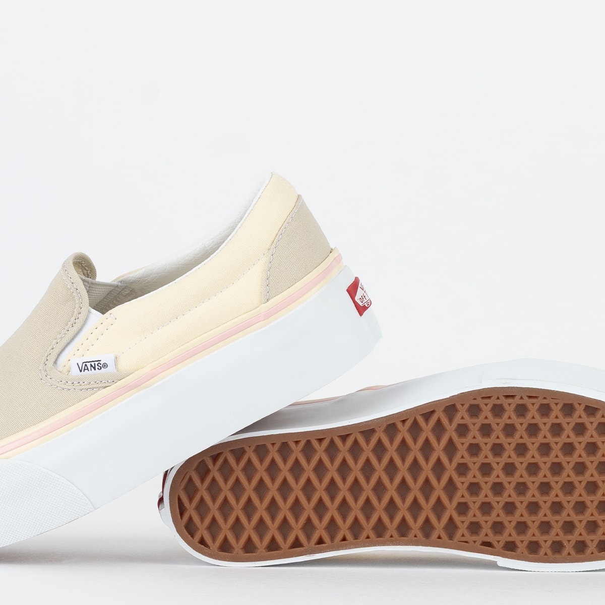 Tênis Vans Classic Slip On Stackform Color Black Multi VN000CN1448