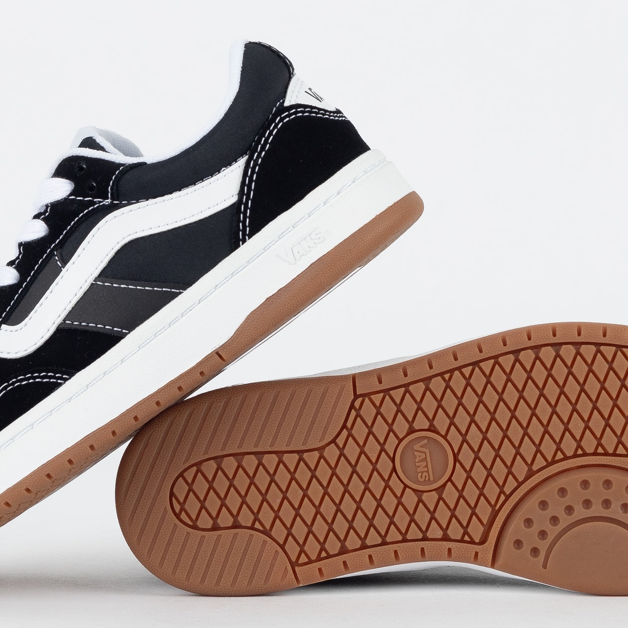 Tênis Vans Cruze 3.0 Black White VN000D6SBA2