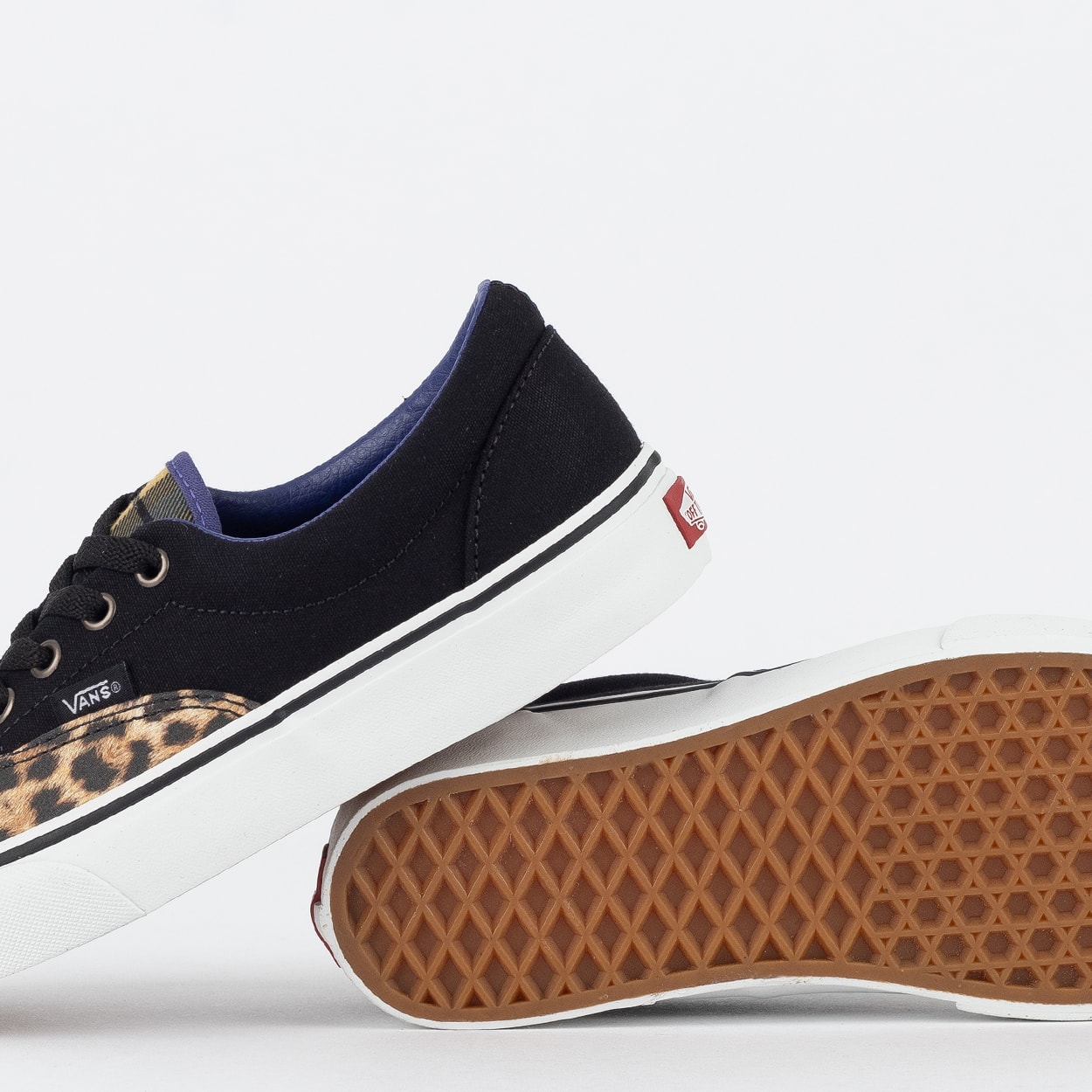 Tênis Vans Era 90S Grunge Black VN000CQ6BMA Tênis Vans Era 90S Grunge Black VN000CQ6BMA