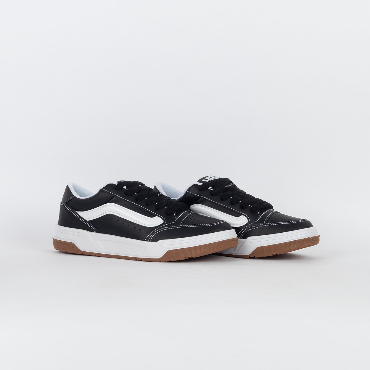 Tênis Vans Hylane Black White Gum VN000D269X1