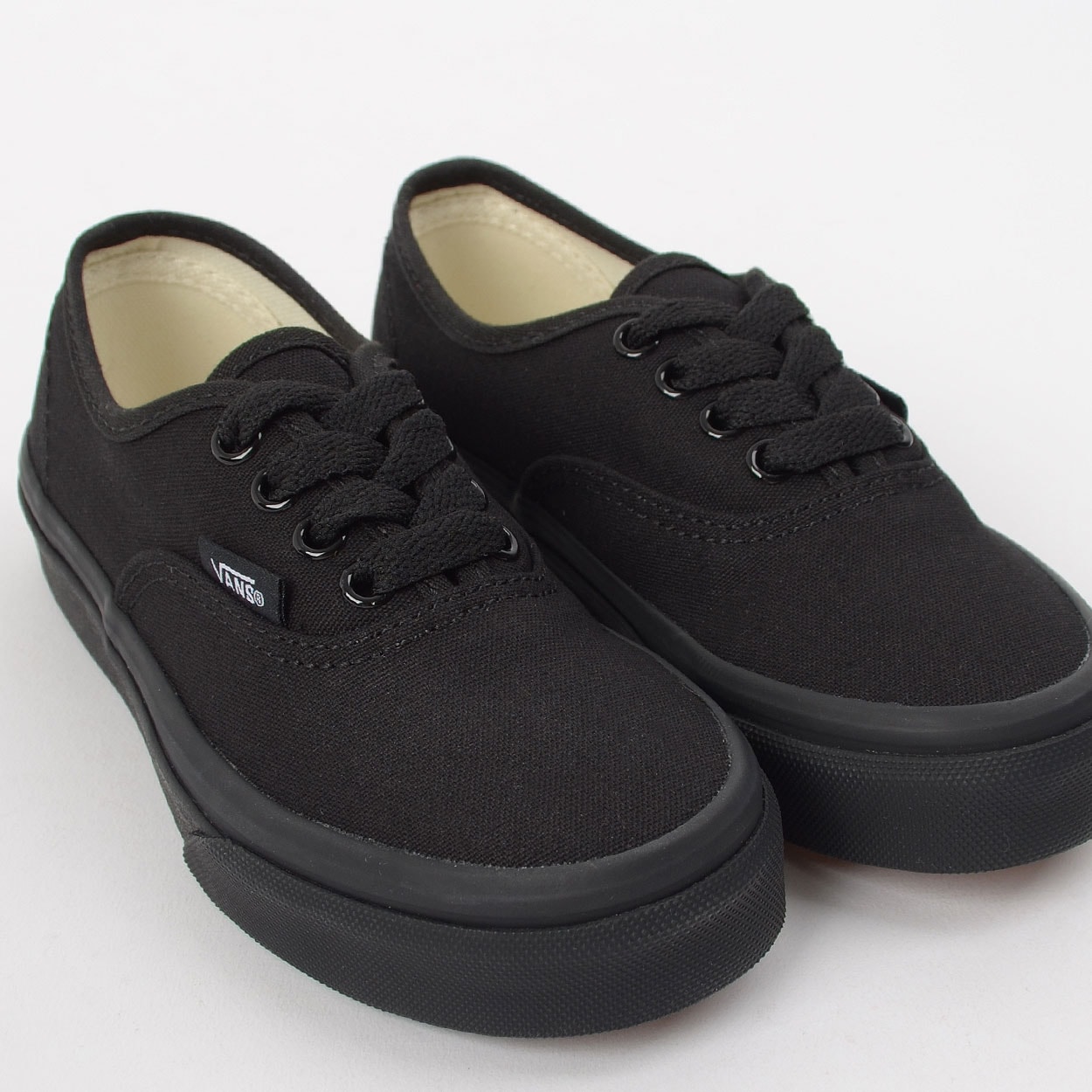 tenis vans authentic black