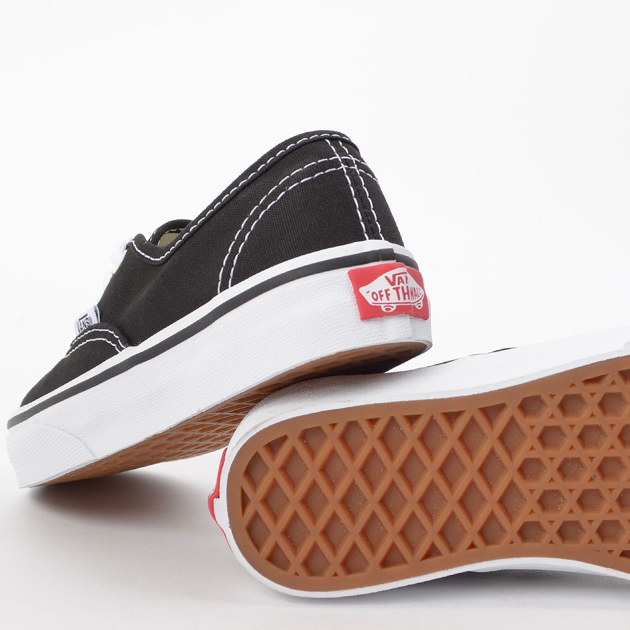 Tênis Vans Kids Authentic Black True White VN000WWX6BT