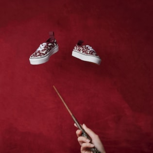 Tênis Vans Kids Authentic Harry Potter Elastic Lace Icons Port Royale VN0A4BUSV2ZP Tênis Vans Kids Authentic Harry Potter Elastic Lace Icons Port Royale VN0A4BUSV2ZP