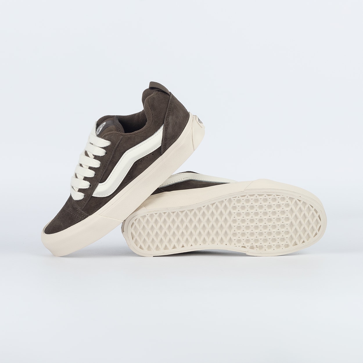 Tênis Vans Knu Skool Pig Suede Coal Brown VN000D6ZEMP