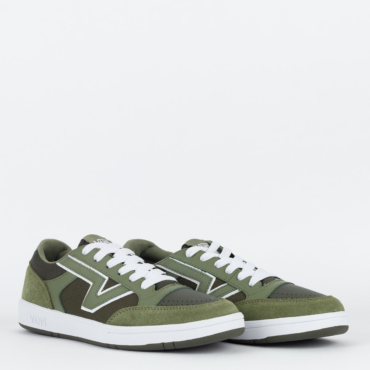 Tênis Vans Lowland CC New Varsity Grape Leaf Dusty Olive VN000BWBZ1V