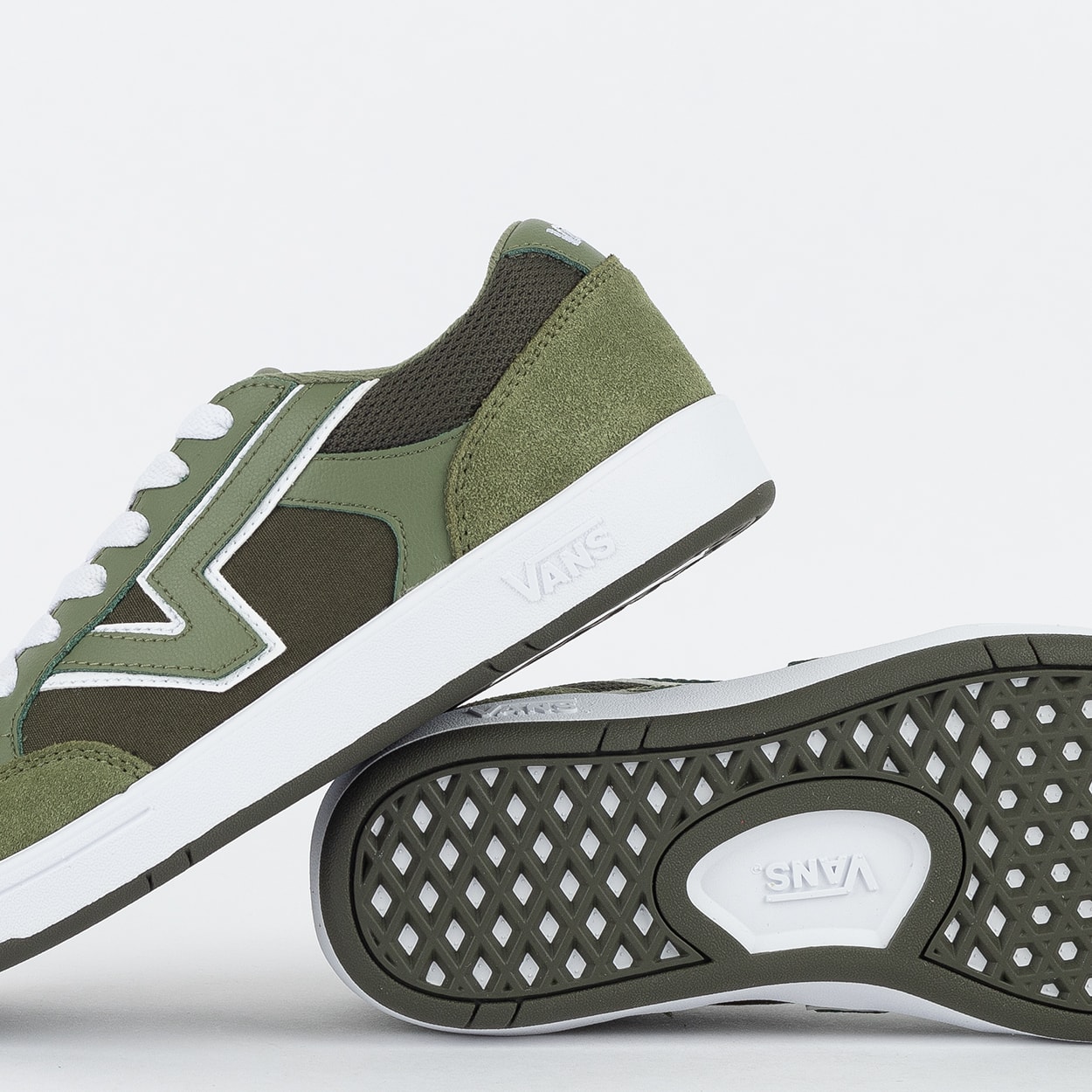 Tênis Vans Lowland CC New Varsity Grape Leaf Dusty Olive VN000BWBZ1V