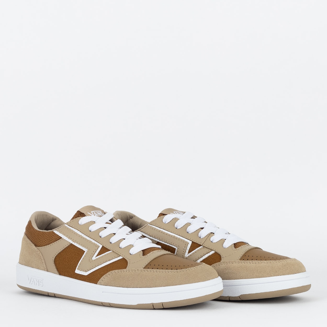 Tênis Vans Lowland CC New Varsity Pale Khaki VN000BWBPXK