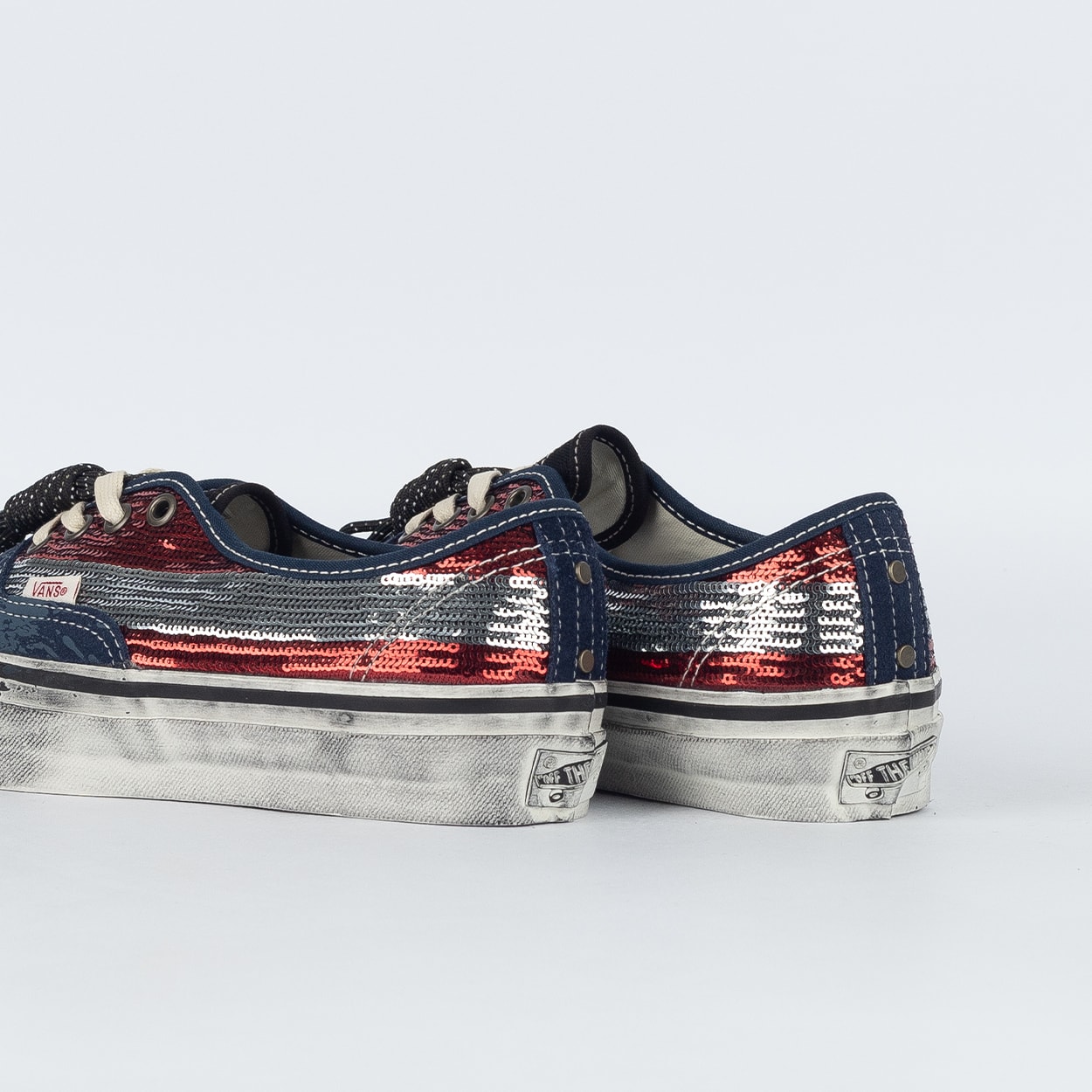 Tênis Vans LX Authentic 44 Americana Red Navy VN000DB8Z11