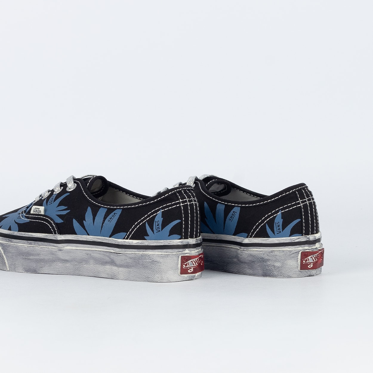 Tênis Vans LX Authentic 44 Archive Black VN000DB8CJI