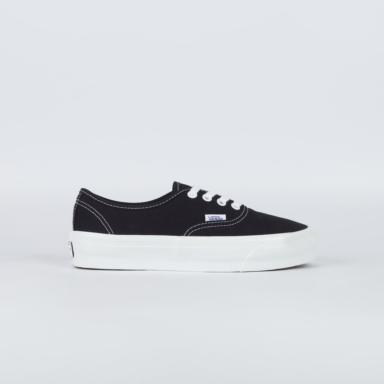 Tênis Vans LX Authentic Reissue 44 Black White VN000CQABA2