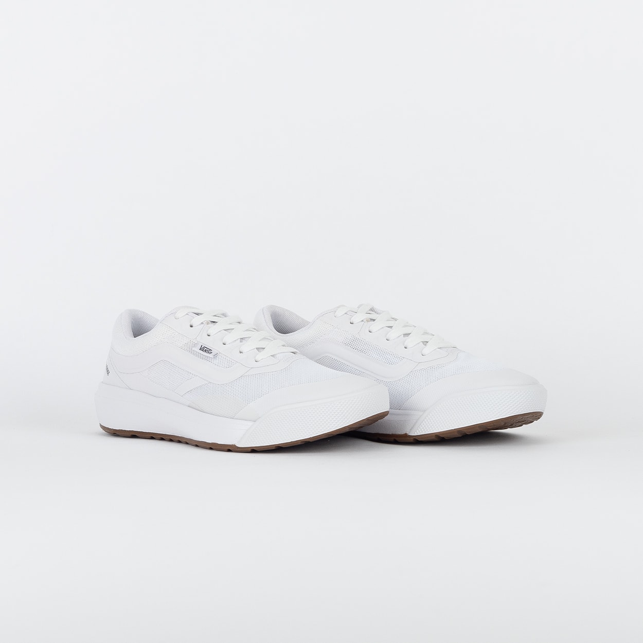 Tênis Vans Ultrarange Neo VR3 MTE Perf Suede White Purple VN000CWEWHP
