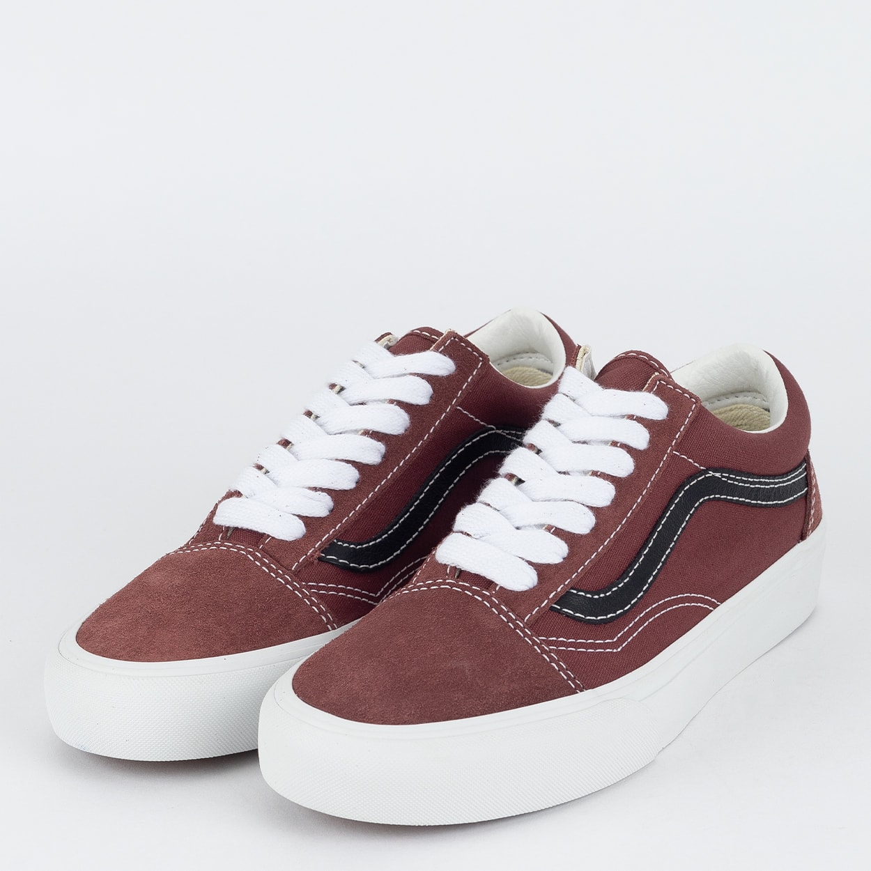 国内配送 VANS OLD SKOOL OVERSIZED LACE MADDER BROWN Tênis Vans Old Skool Oversized Lace Madder Brown VN0A2Z42MDB
