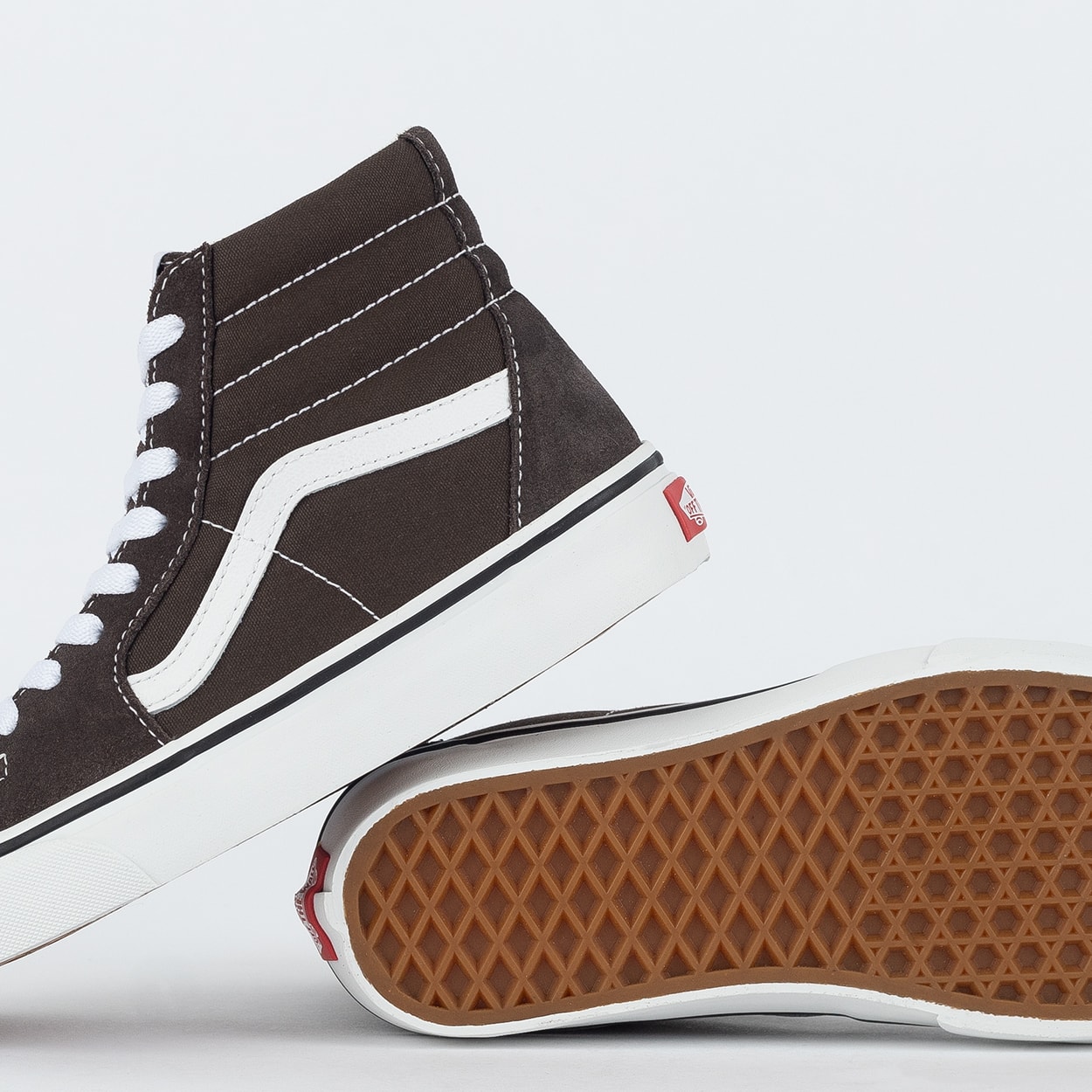 Tênis Vans Sk8-Hi Color Theory Turkish Coffee VN000CMXD4C