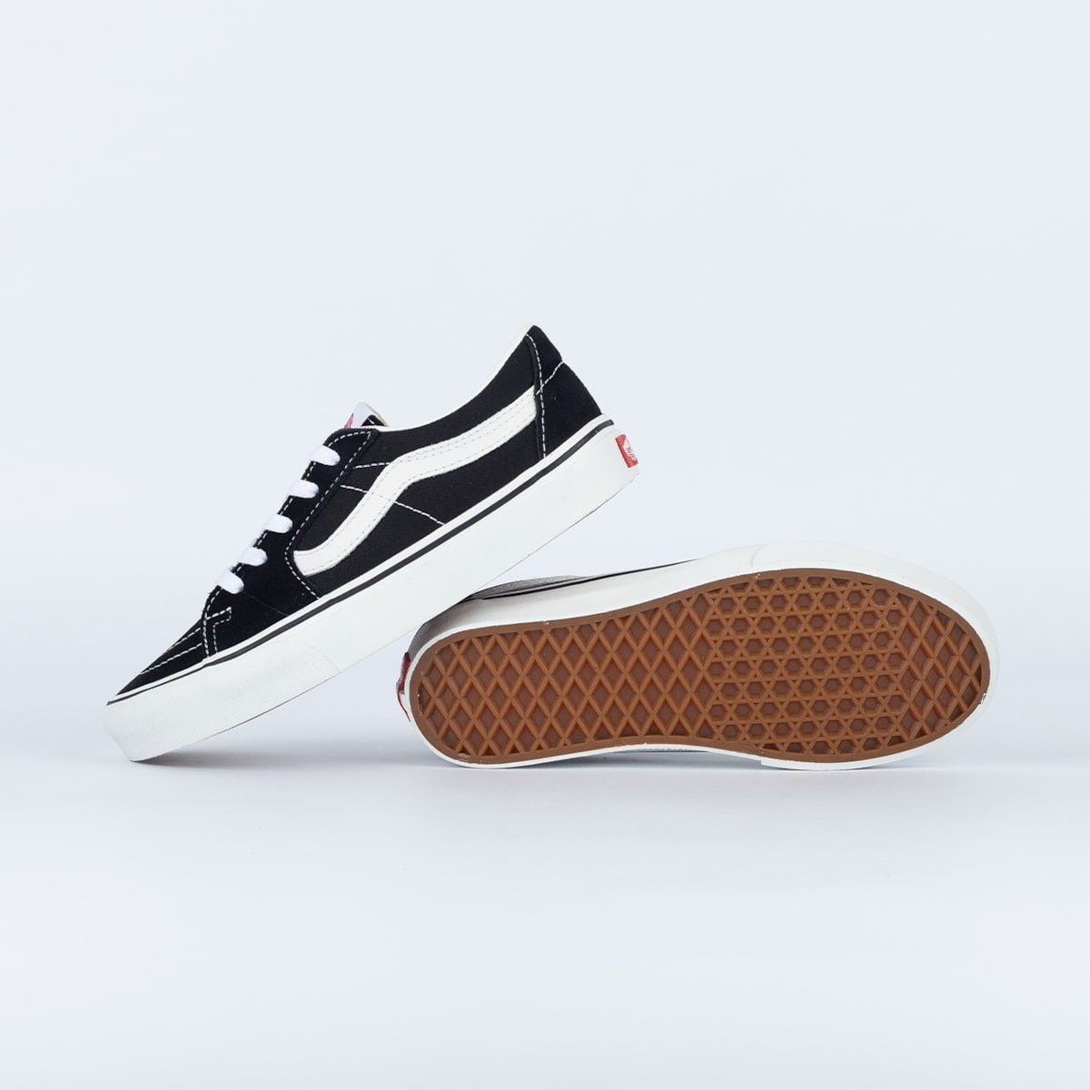 Tênis Vans Sk8 Low Black True White VN0A4UUK6BT