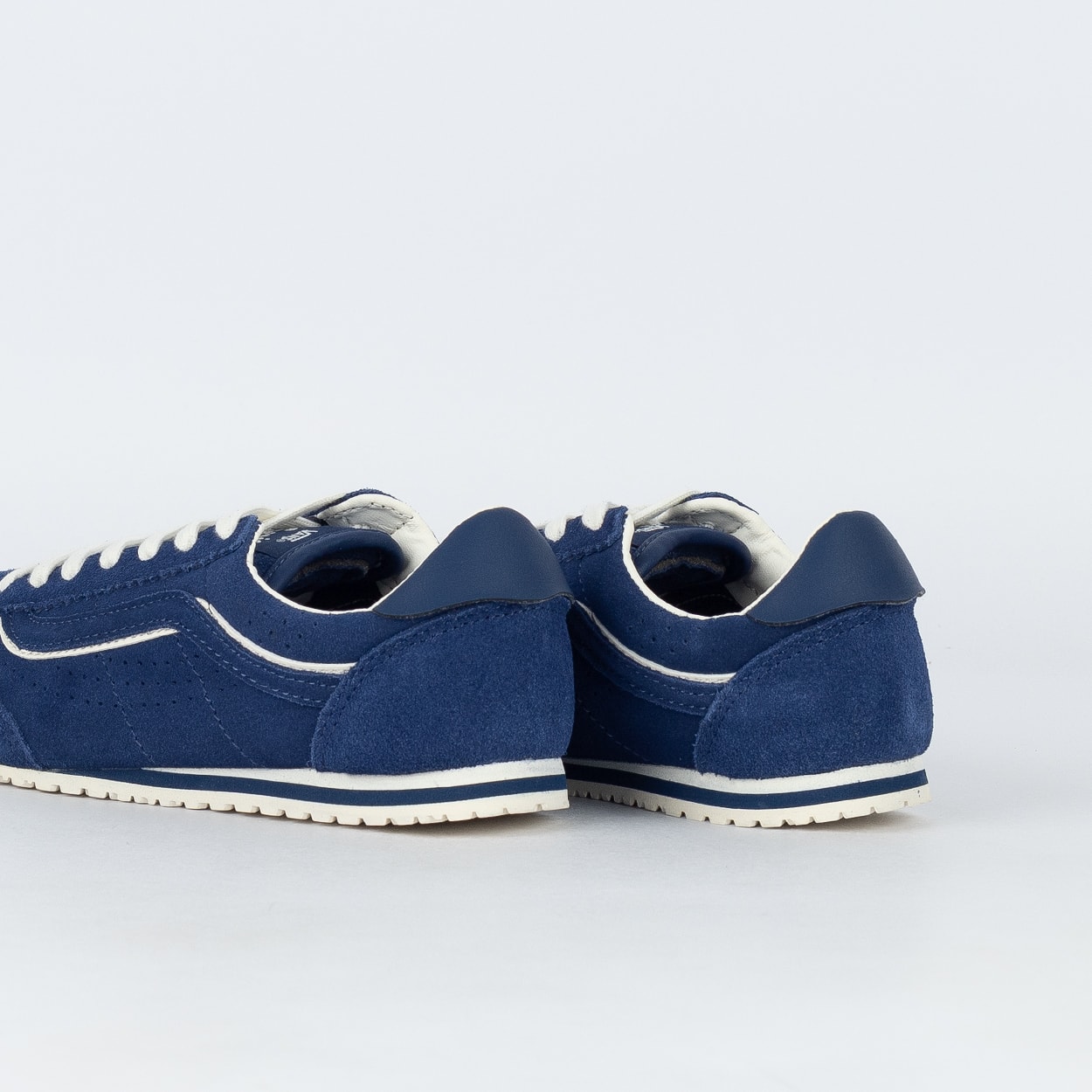 Tênis Vans Super Lowpro Mono Deep Indigo VN000D83FOB