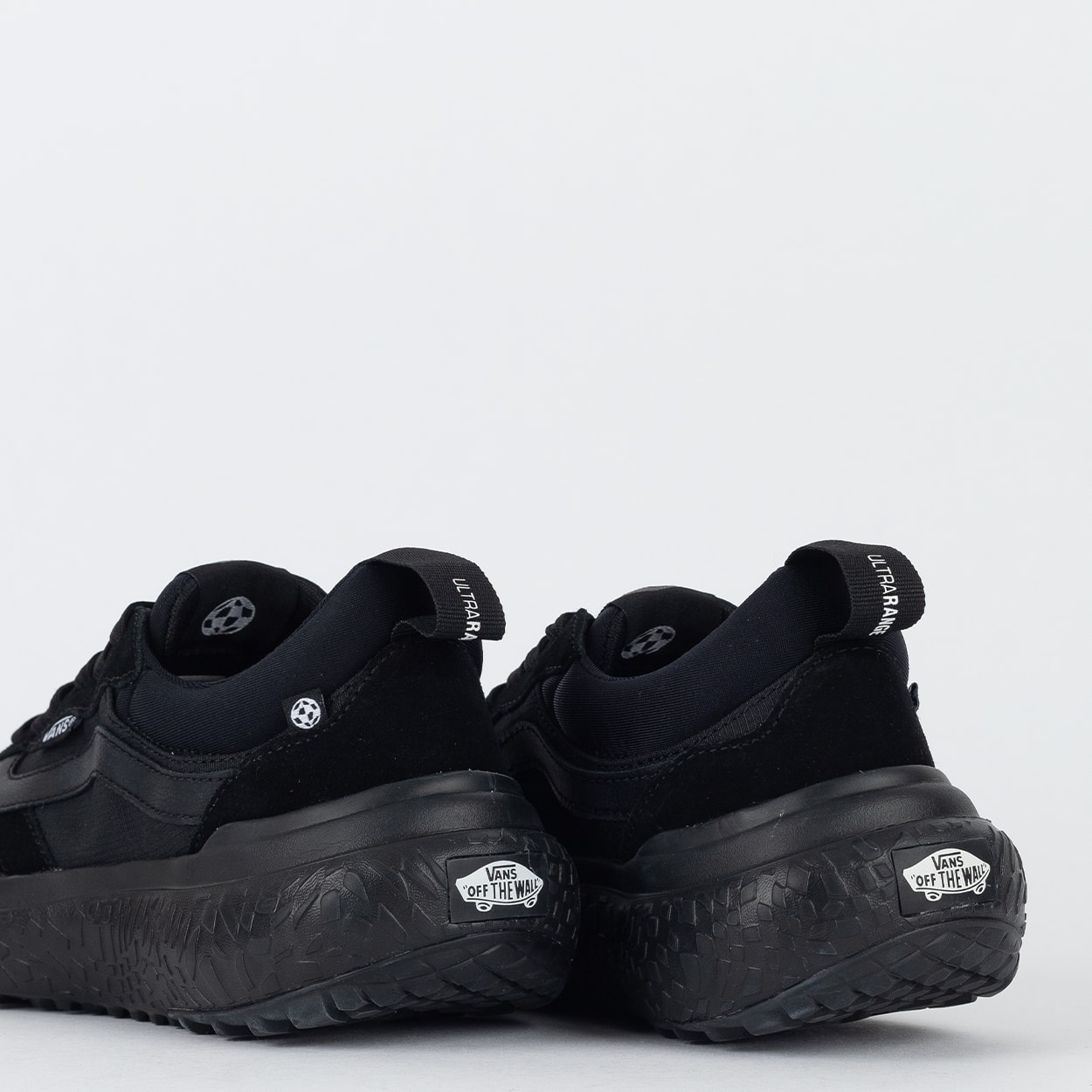 Tênis Vans Ultrarange Neo VR3 MTE Black Black VN000BCEBKA