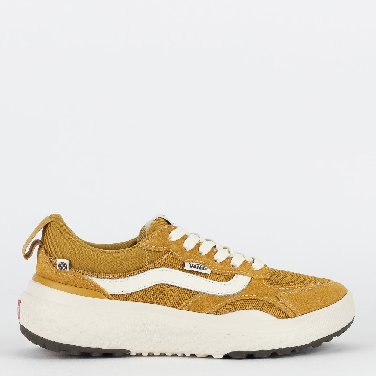 Tênis Vans Ultrarange Neo VR3 MTE Vintage Yellow VN000CWEKM3