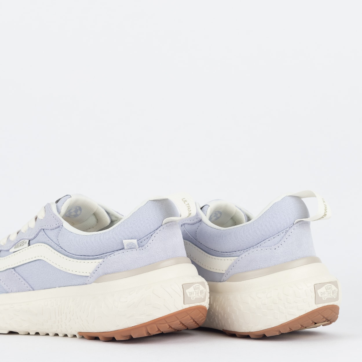 Tênis Vans Ultrarange Neo VR3 Surf Essentials Blue White VN000BCEY6Z