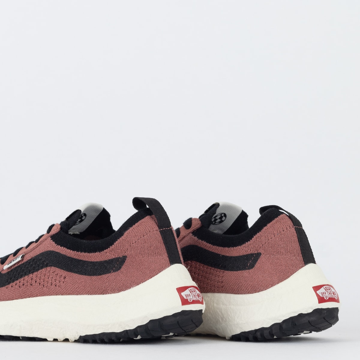 Tênis Vans Ultrarange Vr3 Dusty Rose VN0A4BXBW0D