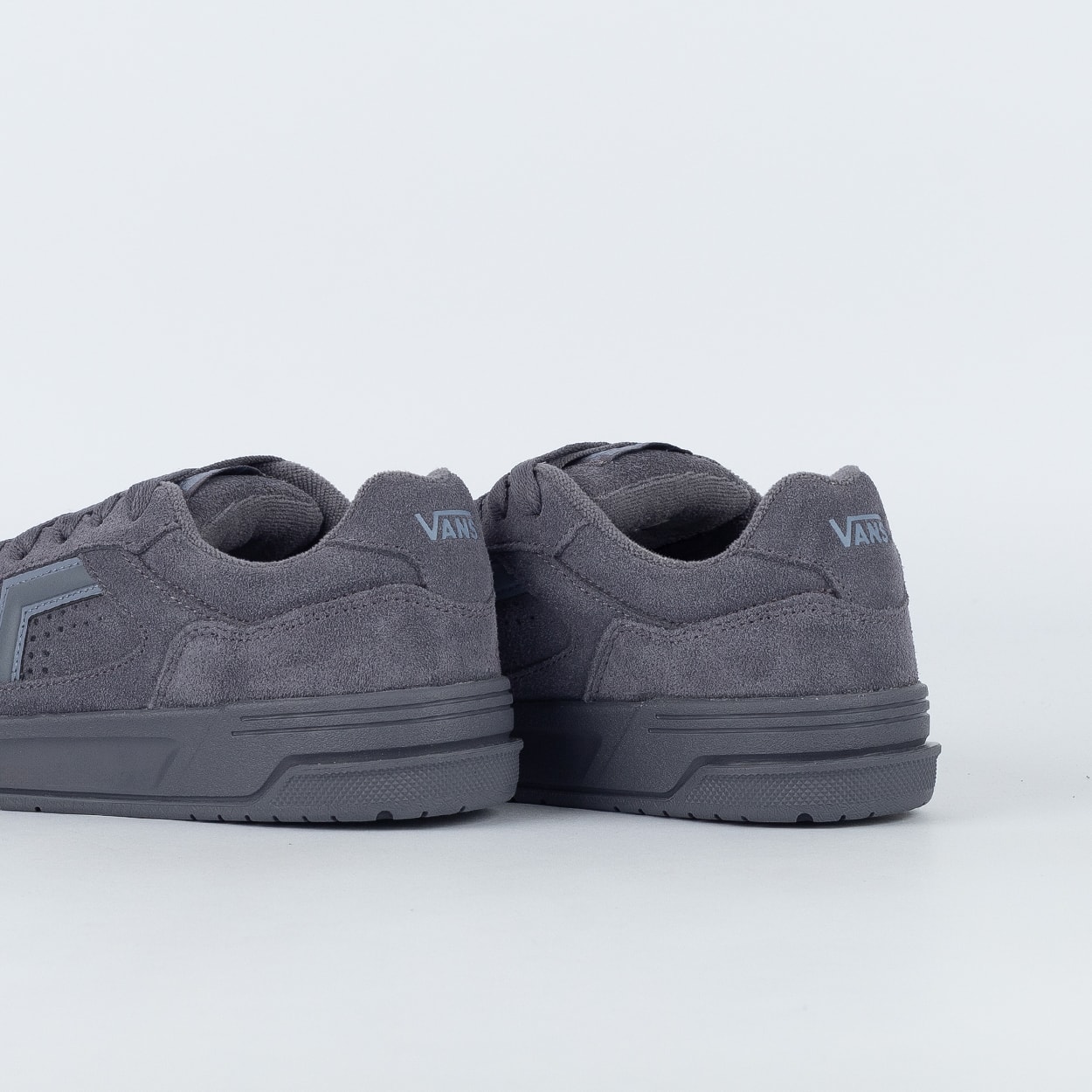 Tênis Vans Upland Mono Steel Shadow VN000D6FFSM