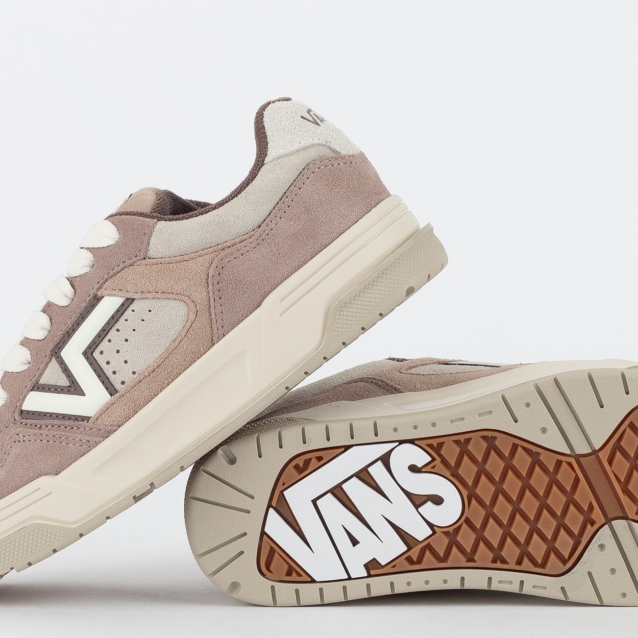 Tênis Vans Upland Neutrals Deep Taupe VN000D70CHG