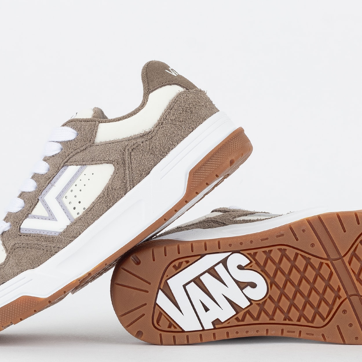 Tênis Vans Upland Tri-Tone Walnut VN000D1H1NU