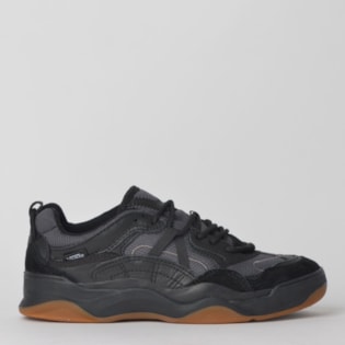 Tênis Vans Varix Wc Staple Black Black VN0A3WLNQTF Tênis Vans Varix Wc Staple Black Black VN0A3WLNQTF