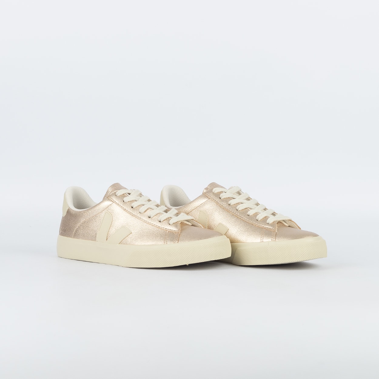 Tênis Veja Volley O.T Leather Silver Pierre VO2020749