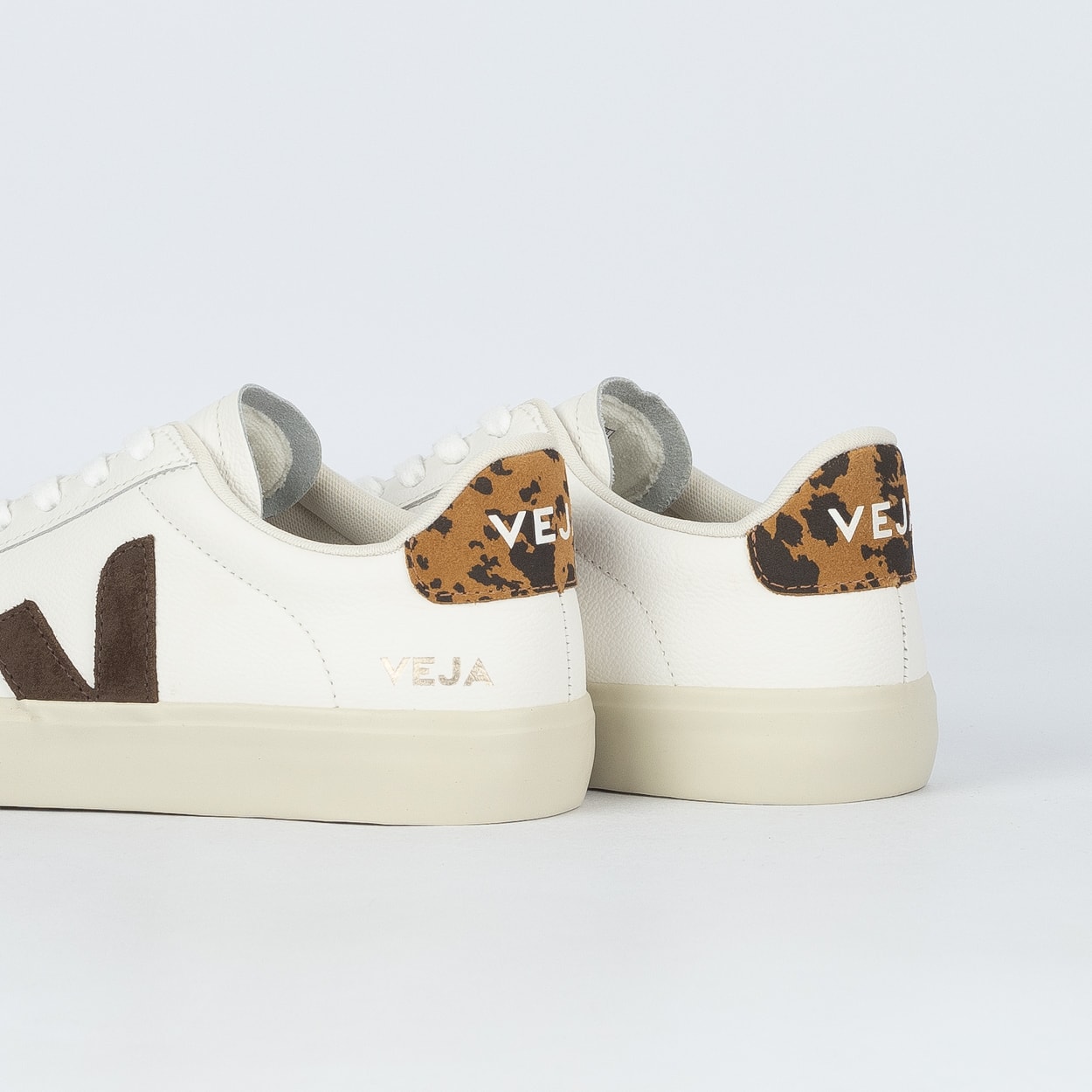 Tênis Veja Campo Leather White Camel Wild Country CP0522367