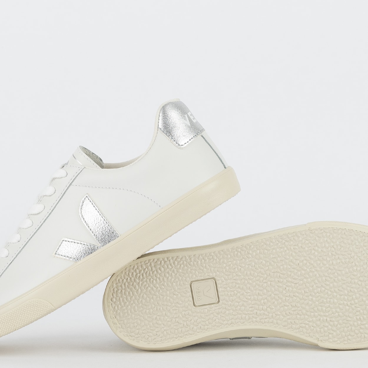 Tênis Veja Esplar Logo Leather Extra White Silver EO0203883