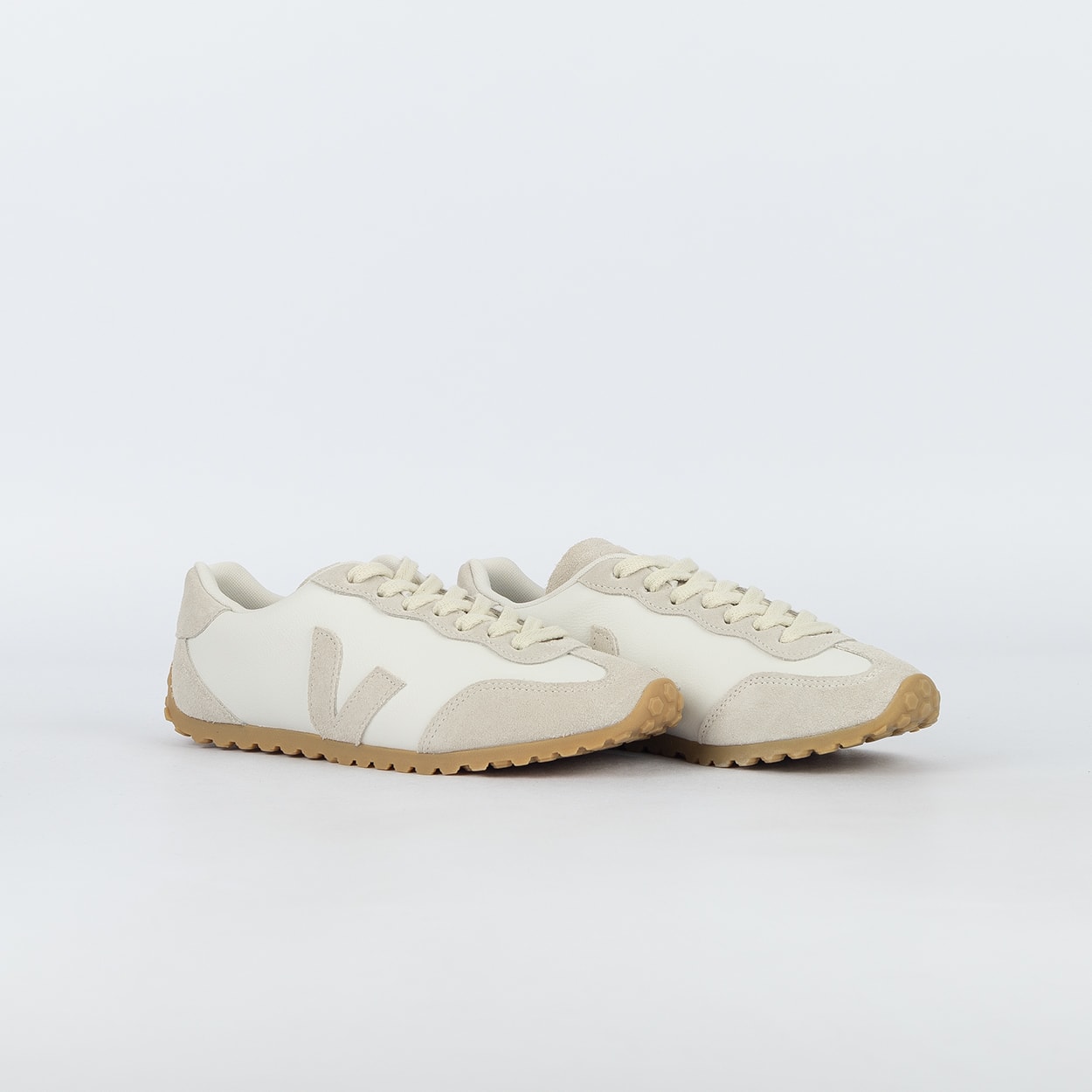 純銀盃62.0g Tênis Veja GT Leather White Natural AI0221652