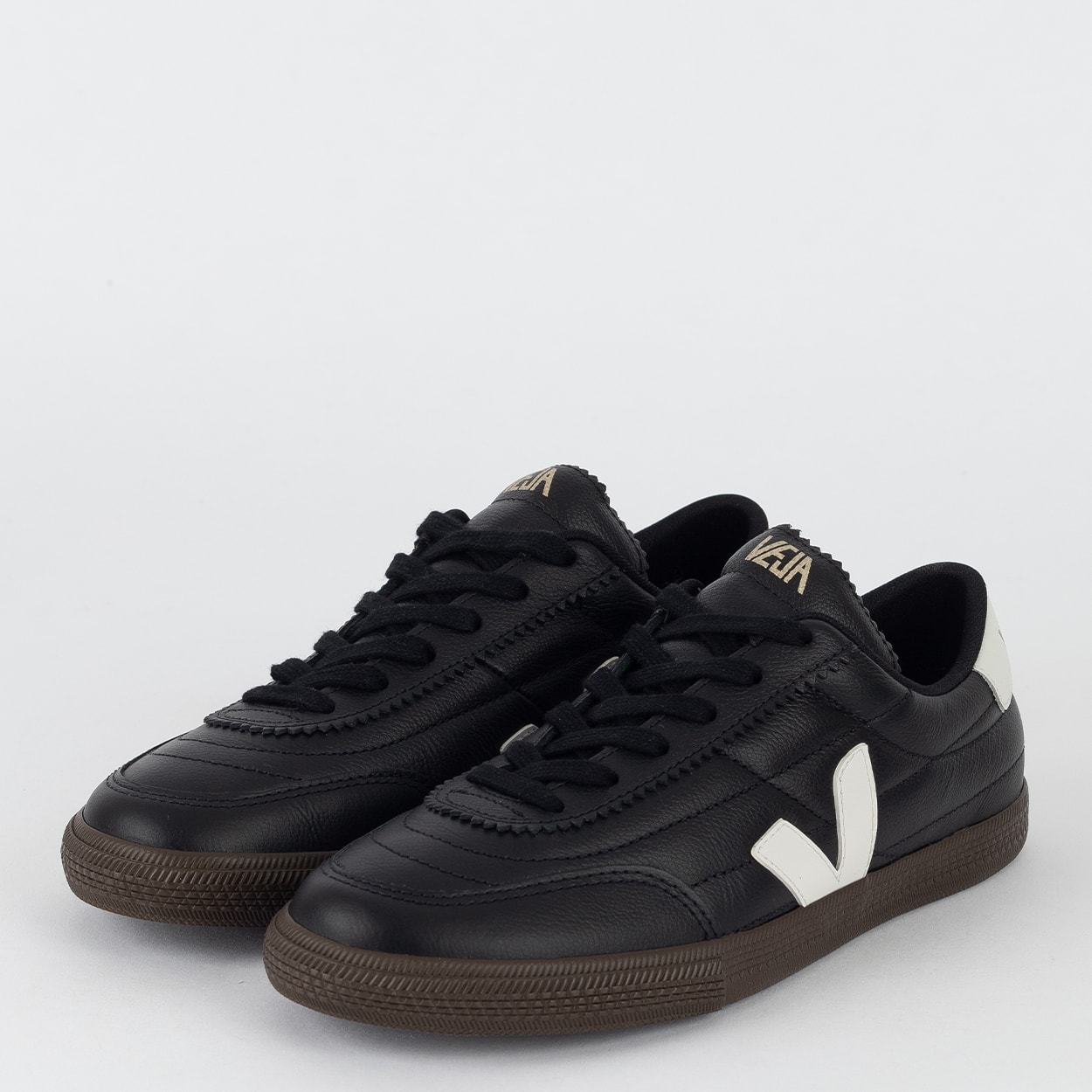 Tênis Veja Panenka O.T. Leather Black White FU2020707