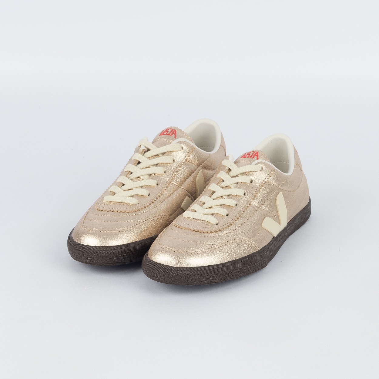 Tênis Veja Panenka O.T. Leather Platine Pierre Eagle FU2021377