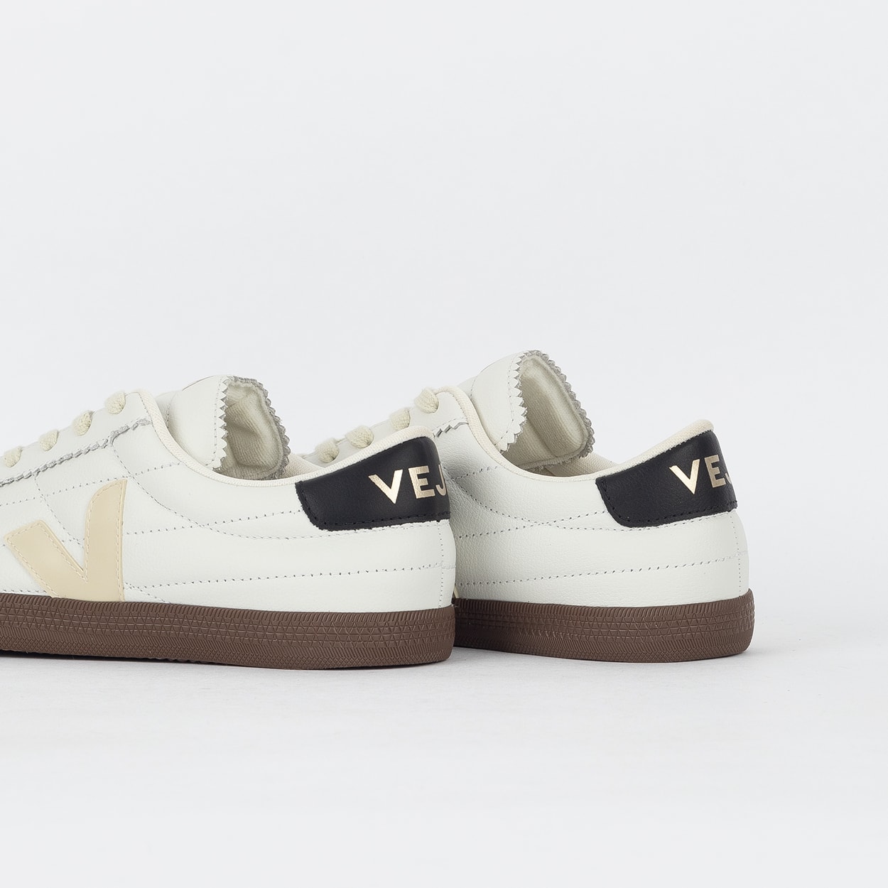 Tênis Veja Panenka O.T. Leather White Black Bark FU2020896