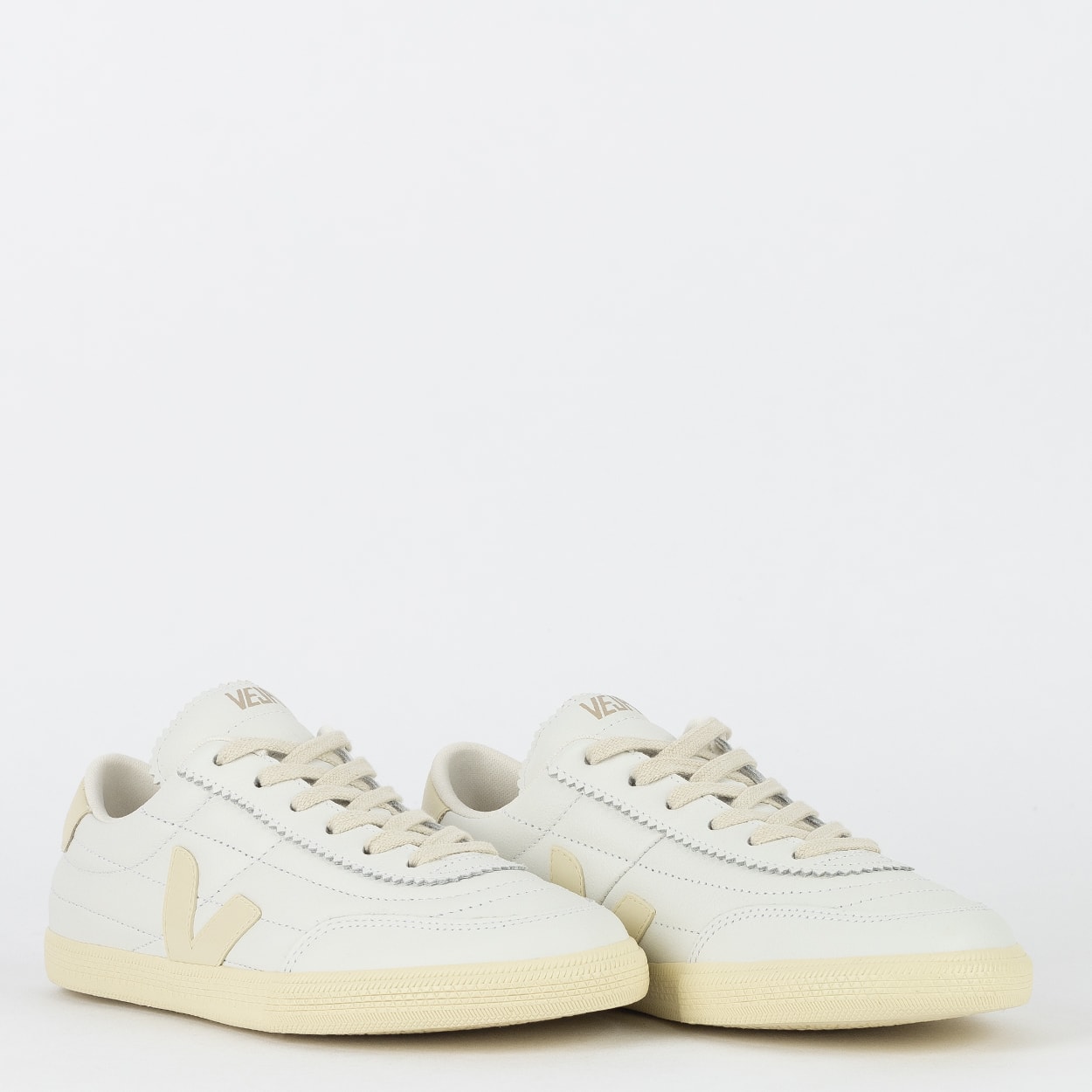 Tênis Veja Panenka O.T. Leather White Calcaire FU2020709