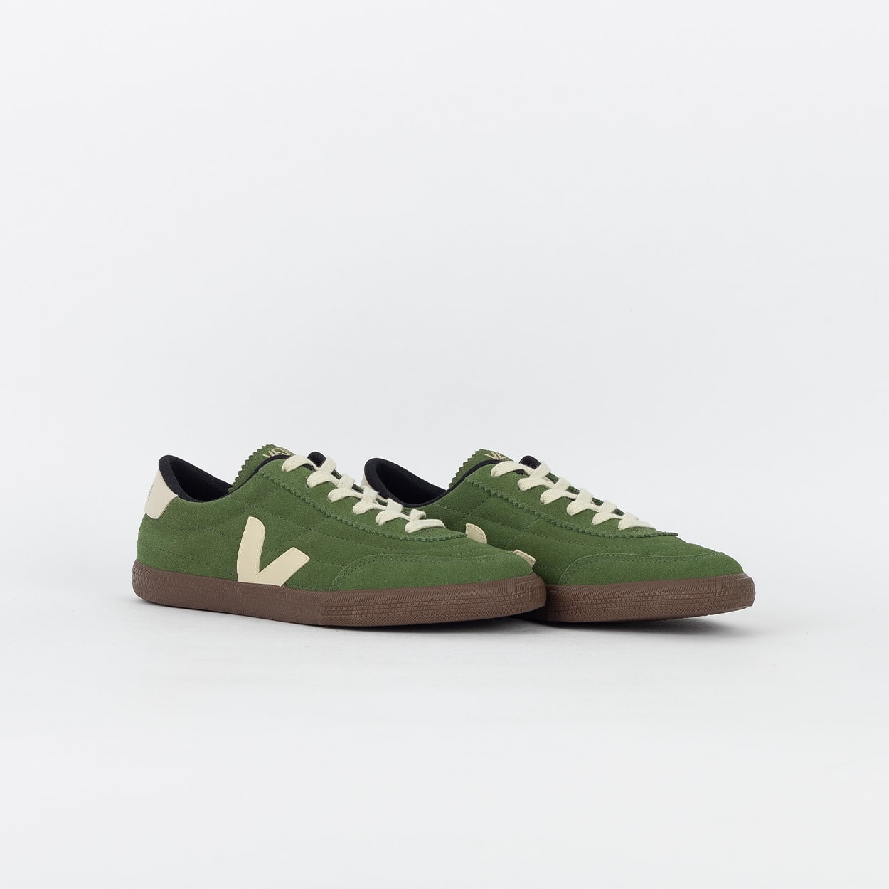 Tênis Veja Panenka Suede Bastille Militar Pier Bark FU0320902