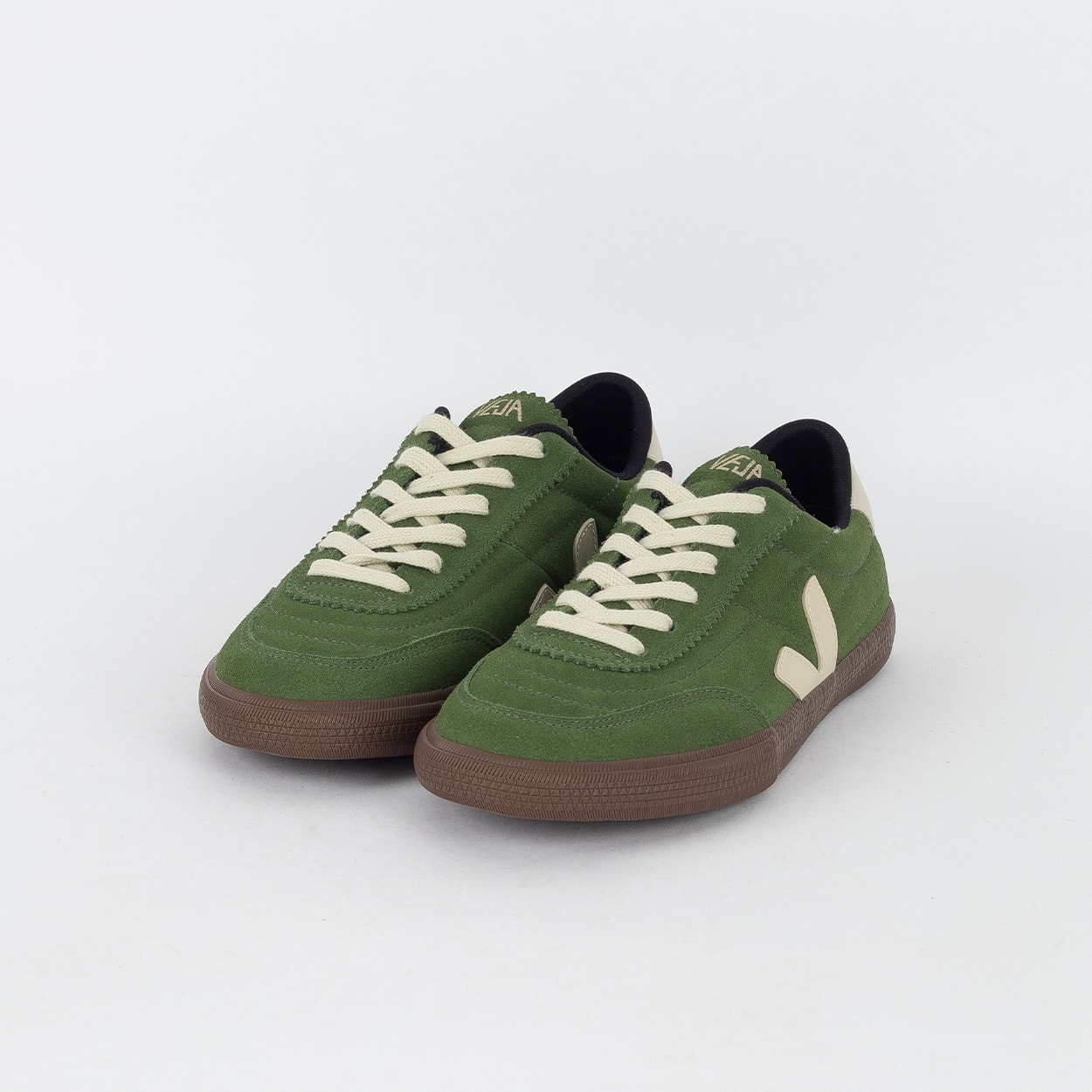 Tênis Veja Panenka Suede Bastille Militar Pier Bark FU0320902