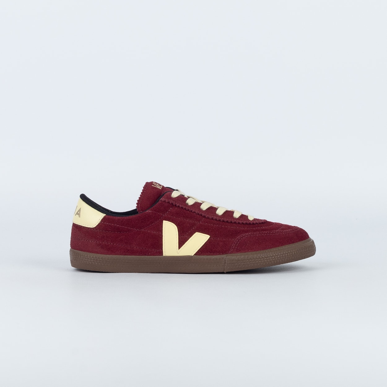 Tênis Veja Panenka Suede Grenat Sun Bark FU0320897