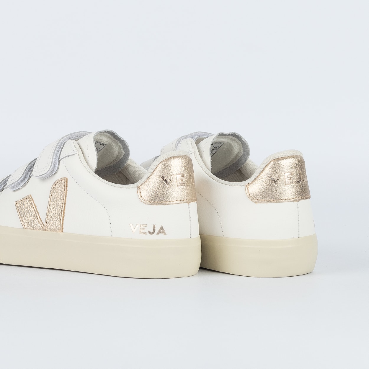 Tênis Veja Recife Logo Chromefree Leather Extra White Platine