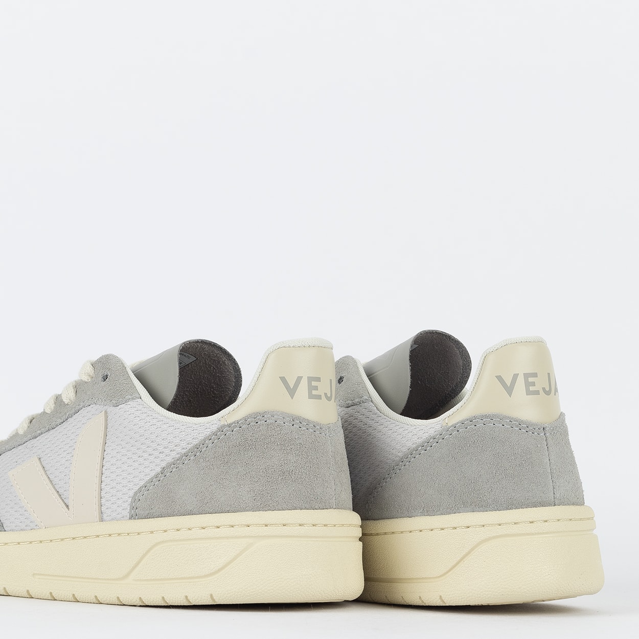 Tênis Veja V-10 Alveomesh Light Grey Pierre VX1803674