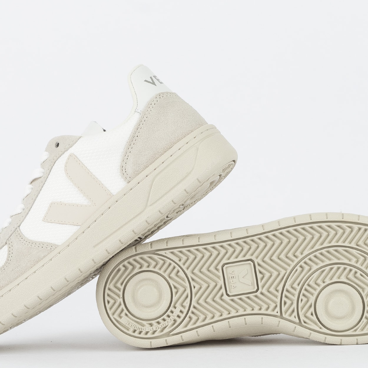 スニーカー VEJA FW24 'V-10' sneakers (VX0102499 WHITENATURALPIERRE) V-10 B-MESH WHITE NATURAL PIERRE | VEJA