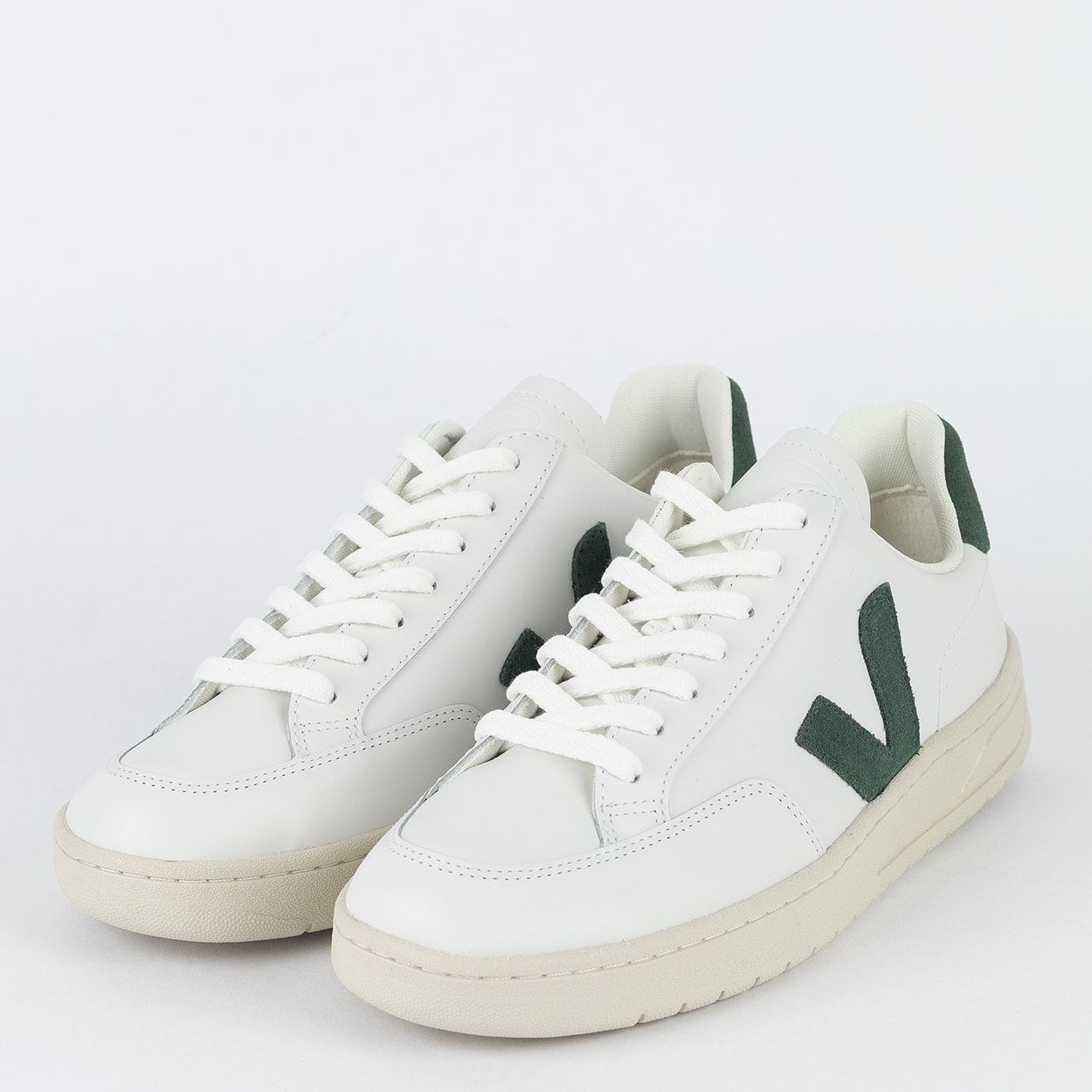 Tênis Veja V-12 Leather Extra White Cyprus XD0202336
