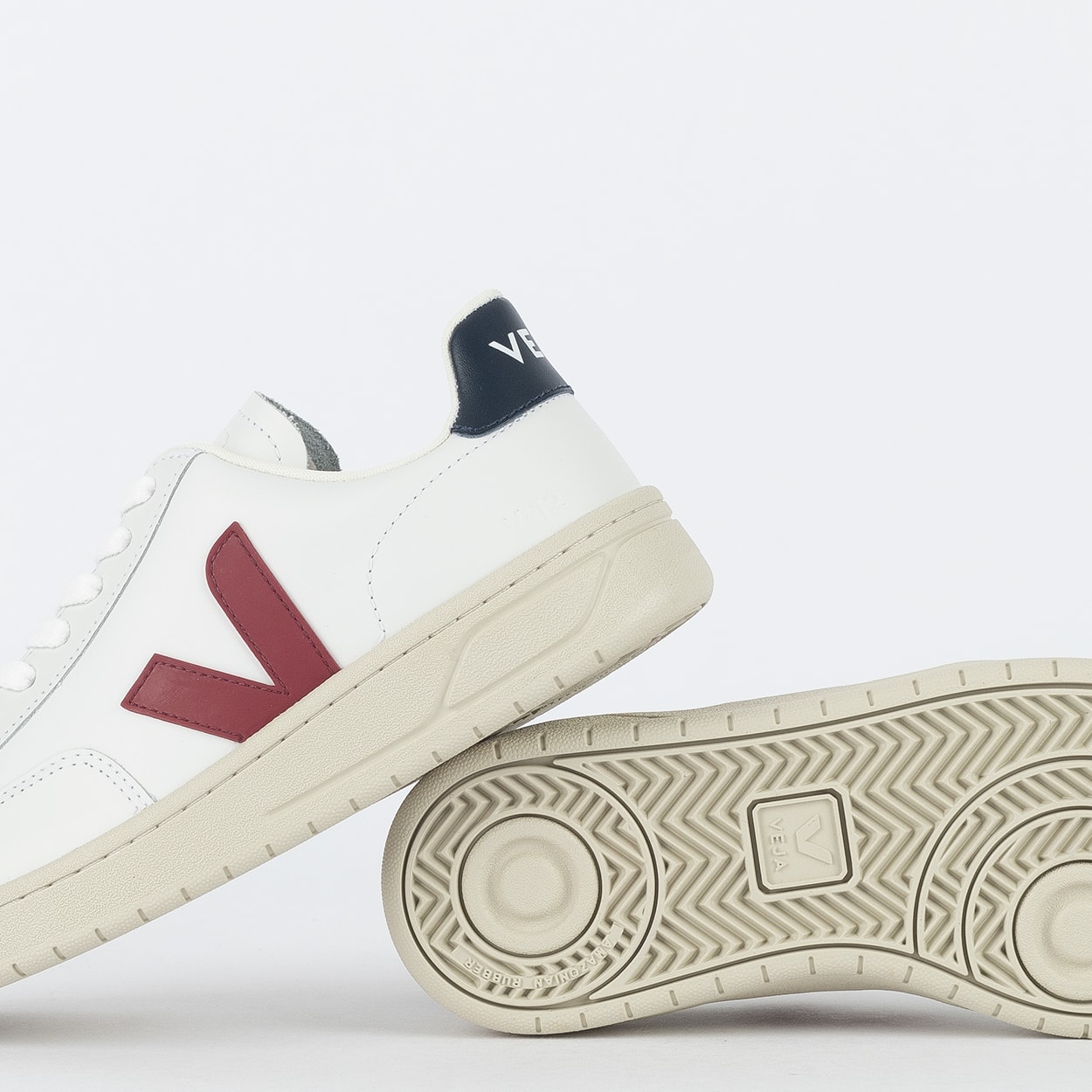 Tênis Veja V-12 Leather Extra White Marsala Nautico XD0201955