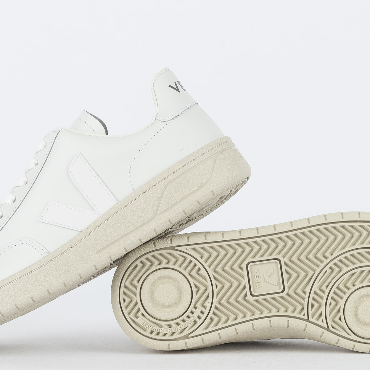 Tênis Veja V-12 Leather Extra White XD0202297
