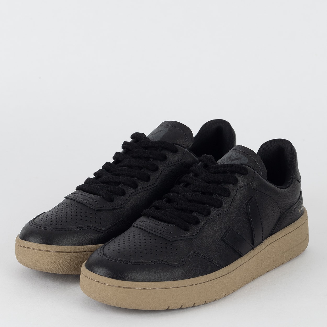 we are win tairige  DECADE ブラック Tênis Veja V-90 O.T. Leather Black Black Dune VD2003896