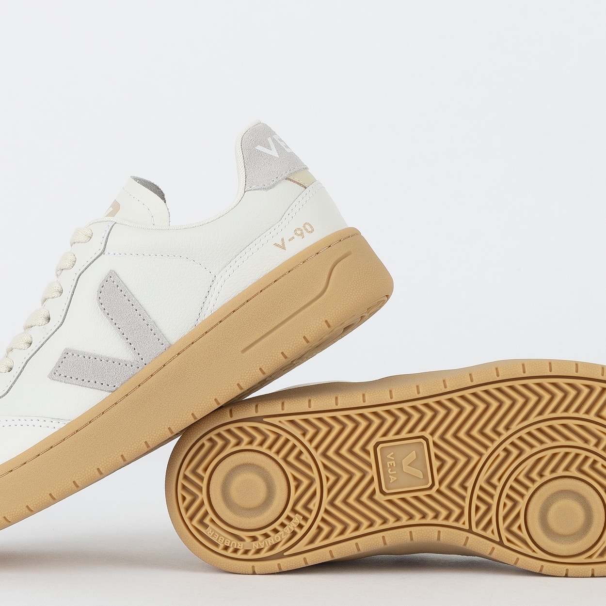 Tênis Veja V-90 O.T. Leather Extra White Light Grey Natural Tênis Veja V-90 O.T. Leather Extra White Light Grey Natural