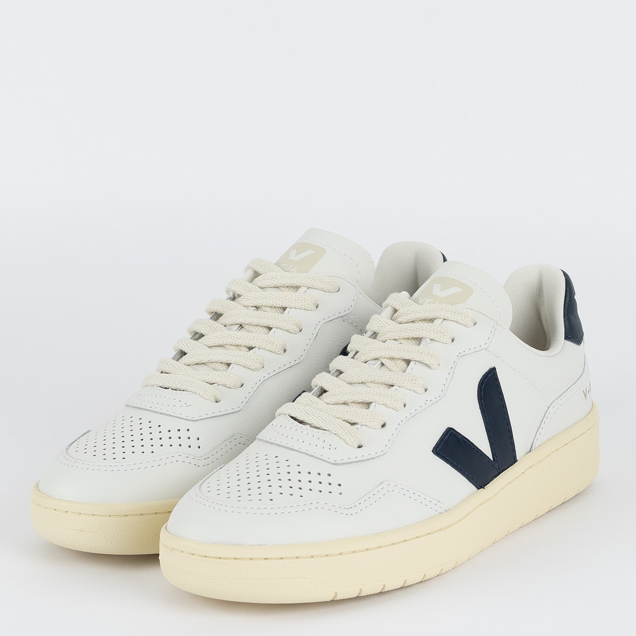 Tênis Veja V-90 O.T Leather Extra White Nautico VD2003656