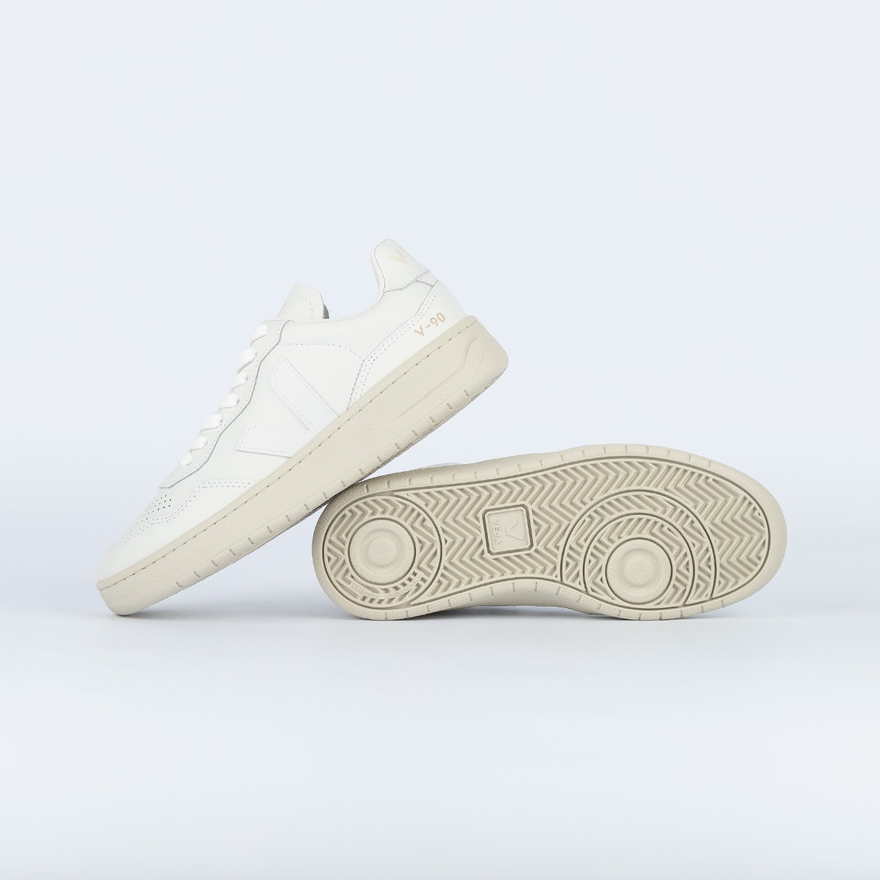 Tênis Veja V-90 O.T Leather Extra White VD2003380
